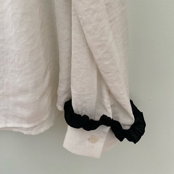 Zara Ivory Blouse with black contrasting ruffles  Size M - Picture 6 of 7
